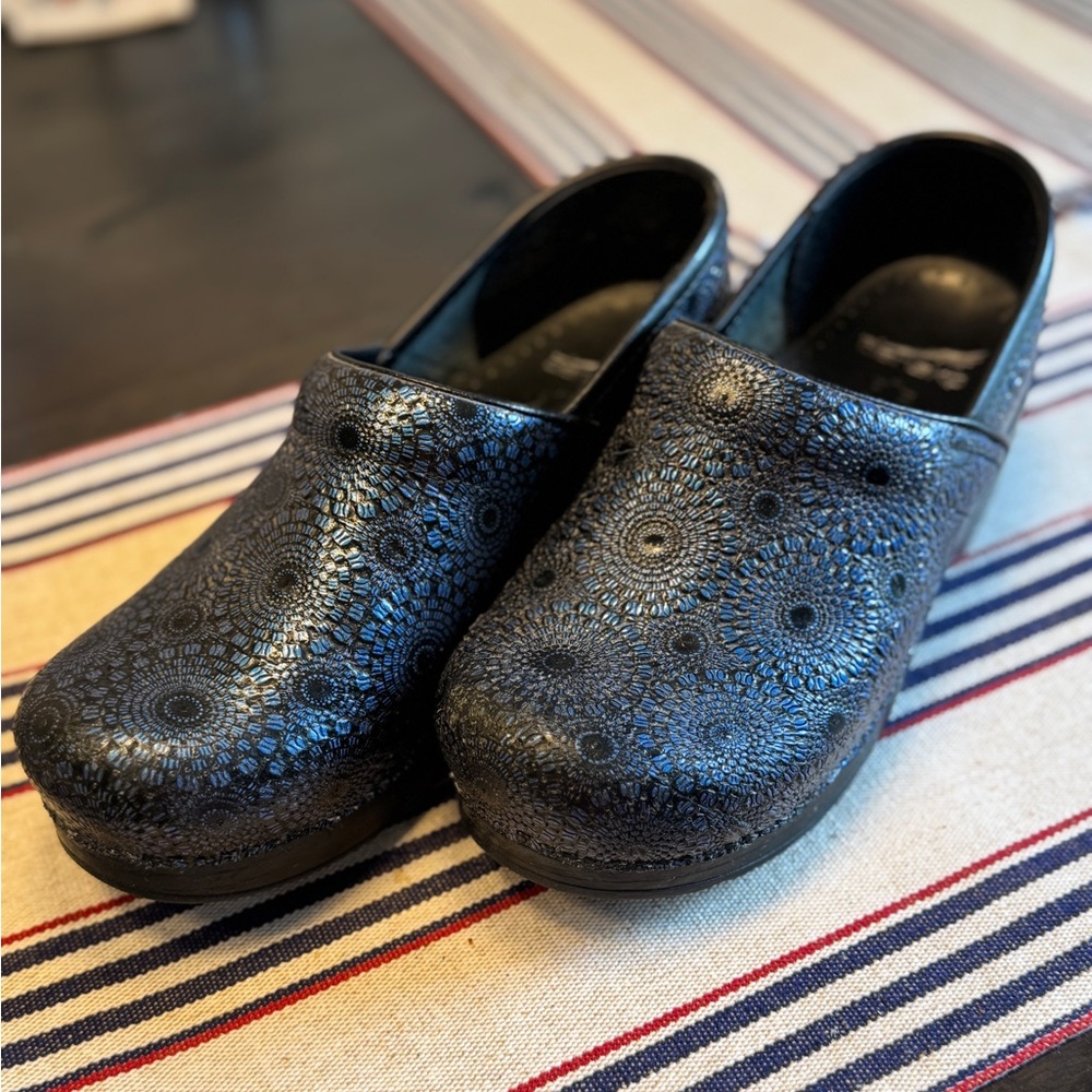 Dansko Black and Navy Patterned Flats
